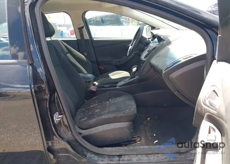 2018 Ford Focus Se z USA, uszkodzony, nr VIN 1FADP3K2XJL298334